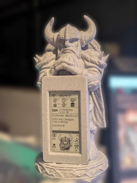 Mô hình trang trí kệ Bjorn Cyber Viking - Image 1