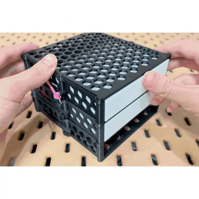 Hộp Đựng Đồ Có Cơ Chế Push Latch