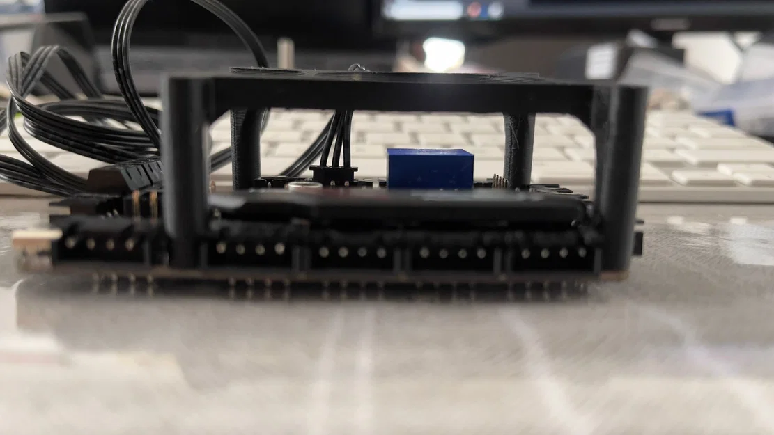 Ngàm gắn quạt 4010 cho bo mạch BTT SKR Pico - Image 5