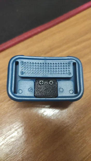 Kẹp thay thế cho đèn đeo đầu Black Diamond Cosmo-R 350 - Image 1