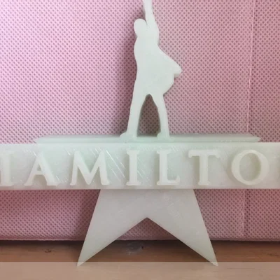 Mô hình trang trí logo Hamilton 3D cực chất cho fan nhạc kịch