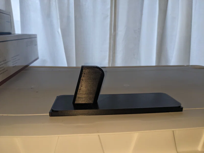 Giá trưng bày 1911 Display Stand - Thiết kế đơn giản, tinh tế - Image 1