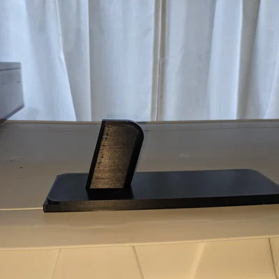 Giá trưng bày 1911 Display Stand - Thiết kế đơn giản, tinh tế