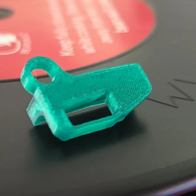 Chìa khóa mở hộp thực phẩm Bearvault - Image 2