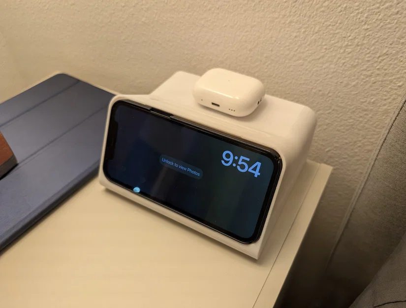 Dock Đứng iPhone 12 Có Ốp Lưng (Thiết kế Standby Mode) - Image 1