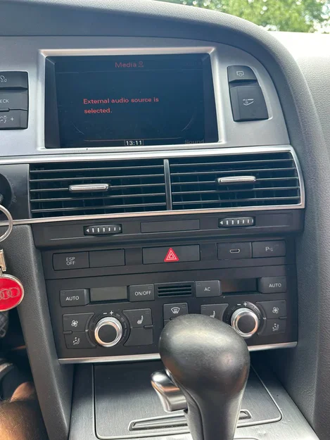 Nắp che nút chờ tích hợp cổng USB-C cho Audi A6 C6 - Image 2