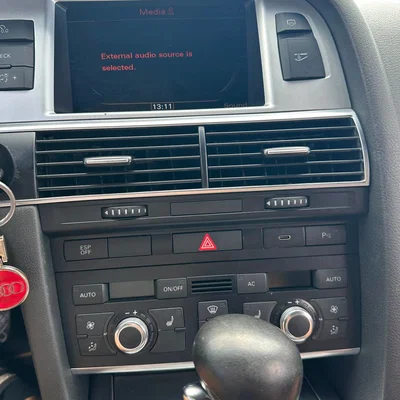 Nắp che nút chờ tích hợp cổng USB-C cho Audi A6 C6