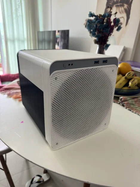 NAS/Storage Mini-ITX cho 6 ổ cứng + kết nối 2.5Gbps - Image 1