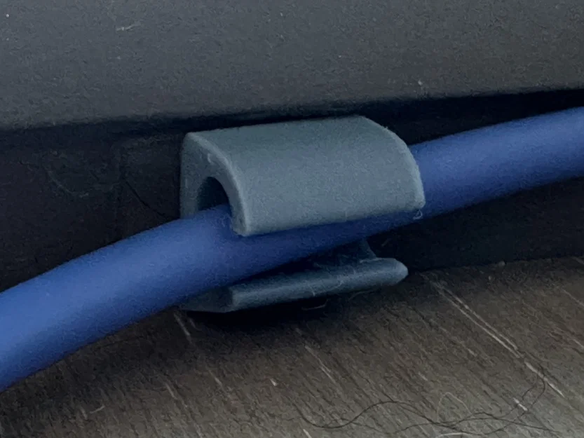 Kẹp Cố Định Dây Cáp Mạng Ethernet Gắn Tường Gọn Gàng - Image 1