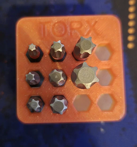 Khay đựng đầu vít 1/4 inch chuẩn Gridfinity thông minh - Image 1