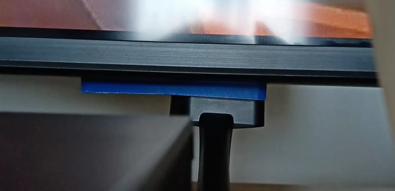 Chân đế tùy chỉnh cho TV Hisense 55 inch - Image 1