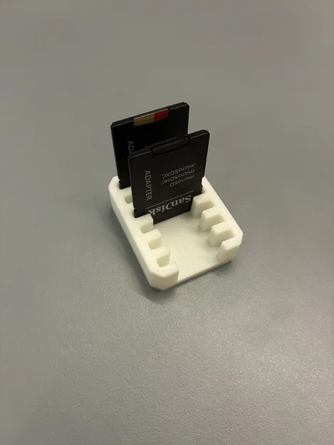 Giá đỡ thẻ nhớ SD để bàn 6 khe - Gọn gàng và tiện lợi - Image 1