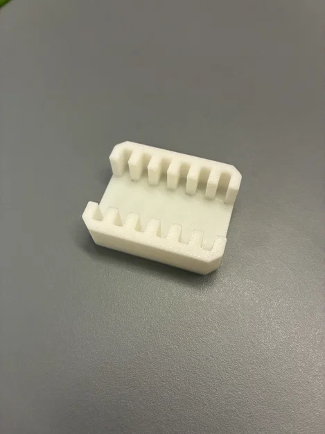 Giá đỡ thẻ nhớ SD để bàn 6 khe - Gọn gàng và tiện lợi - Image 2