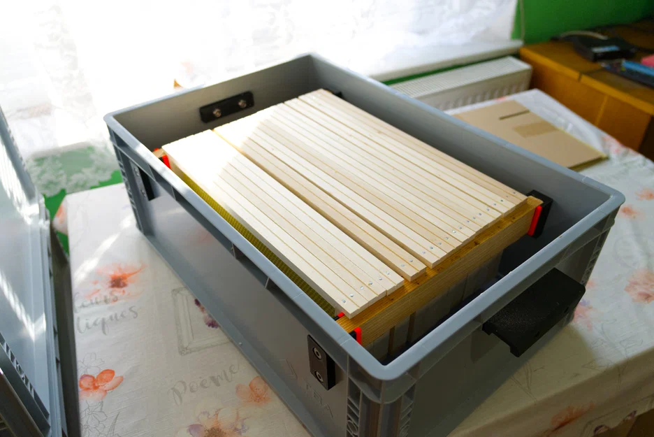 Các linh kiện lắp ráp thùng nuôi ong - Image 7