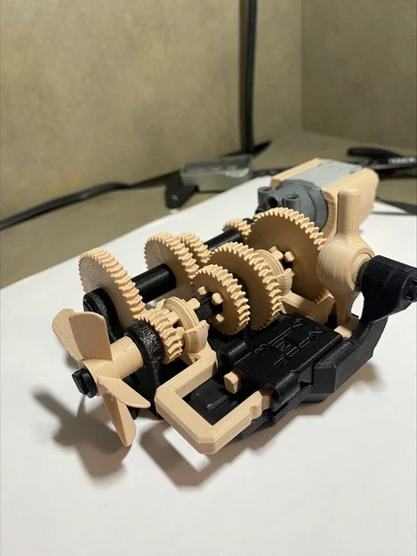 Hộp số sàn 4 cấp "Constant Mesh" – In 3D 100%! - Image 2