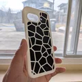 Ốp lưng Pixel 9A với họa tiết Voronoi - Thumbnail 2