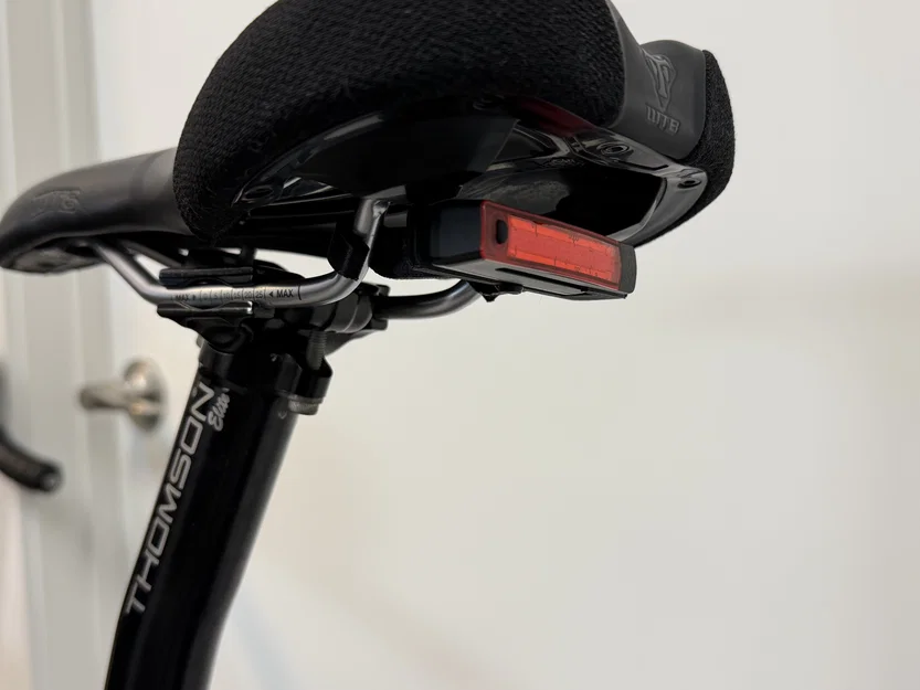 Ngàm gắn đèn trước & sau cho xe đạp Knog Plus - Image 3