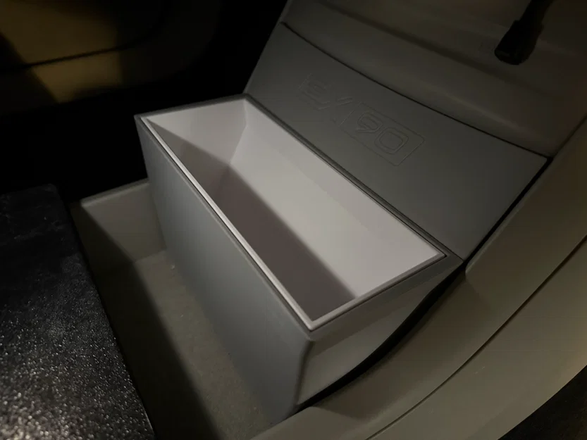 Khay chứa đồ dưới bảng điều khiển cho Volvo EX90 - Image 1