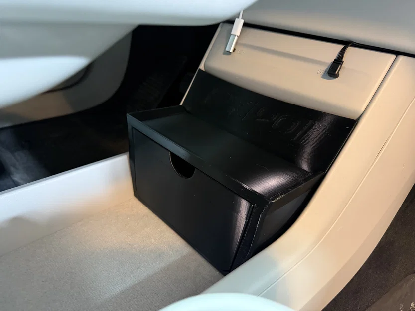 Khay chứa đồ dưới bảng điều khiển cho Volvo EX90 - Image 2