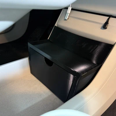 Khay chứa đồ dưới bảng điều khiển cho Volvo EX90