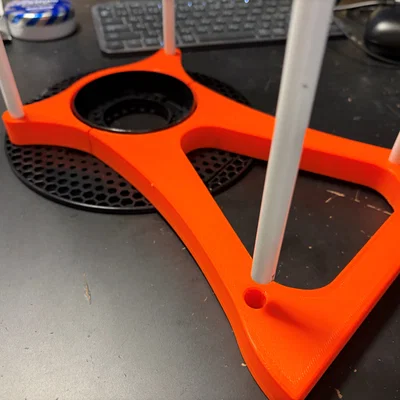 Giá đỡ cuộn nhựa in 3D tận dụng từ cuộn Prusament