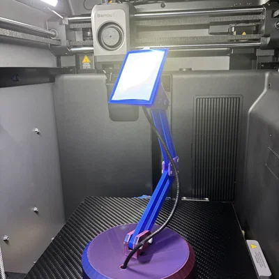 Đèn bàn in 3D hoàn toàn (Fully Printed Lamp)
