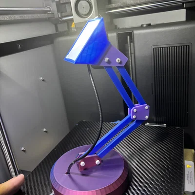 Đèn bàn in 3D hoàn toàn (Fully Printed Lamp)