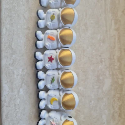 Móc khóa phi hành gia 3 mảnh