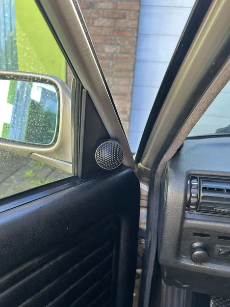 Ốp nhựa che gương chiếu hậu trong xe BMW E30 - Image 1