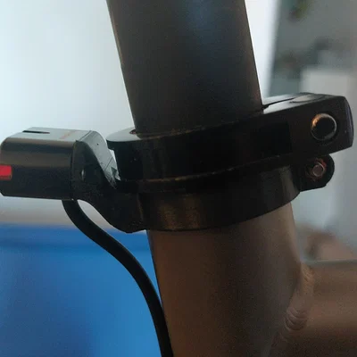 Ngàm gắn đèn hậu Supernova E3 cho ống cọc yên