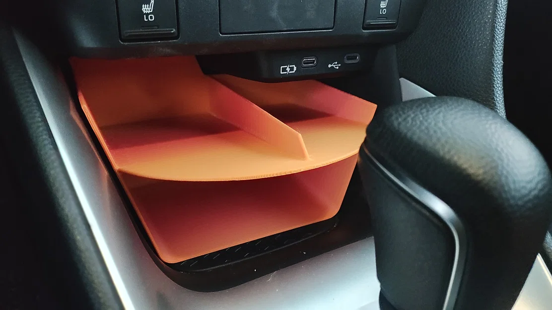 Khay Để Điện Thoại Và Đồ Dùng Cho Toyota Yaris (2020+, Gen 4, XP210) - Image 2