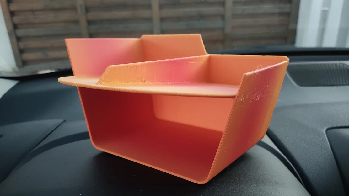 Khay Để Điện Thoại Và Đồ Dùng Cho Toyota Yaris (2020+, Gen 4, XP210) - Image 3