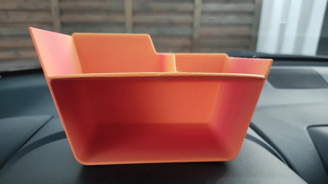 Khay Để Điện Thoại Và Đồ Dùng Cho Toyota Yaris (2020+, Gen 4, XP210) - Image 4