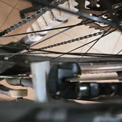 Tấm chắn bùn bảo vệ phanh sau xe đạp địa hình (MTB)