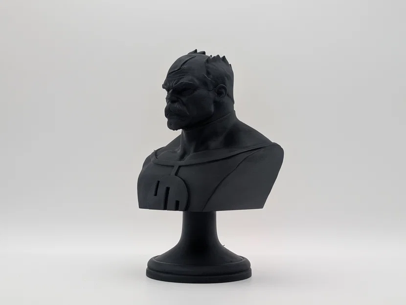 Mô hình tượng bán thân Conquest từ vũ trụ Invincible in 3D - Image 1