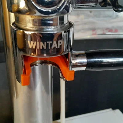 Đầu chuyển (adapter) chai thủy tinh cho máy chiết rót Wintap