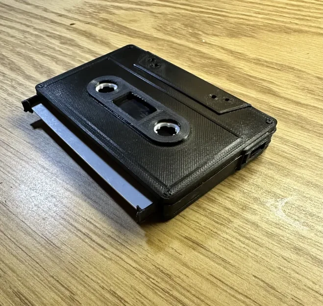 Ví thẻ hình băng Cassette với cơ chế trượt - Image 2