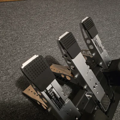 Chân đế chống trượt dạng răng cưa cho Fanatec CSL Pedals