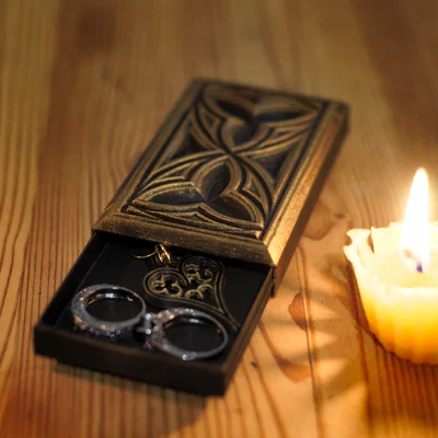 Hộp Đựng Trang Sức Gothic Trượt | Kiểu Hộp Quẹt Diêm