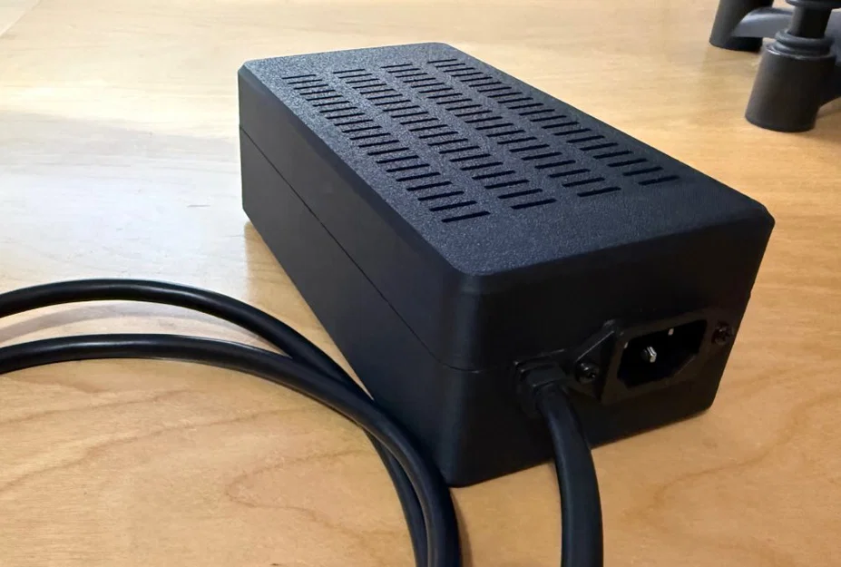 Vỏ hộp nguồn Amiga (cho Meanwell PT-65B) - Image 1