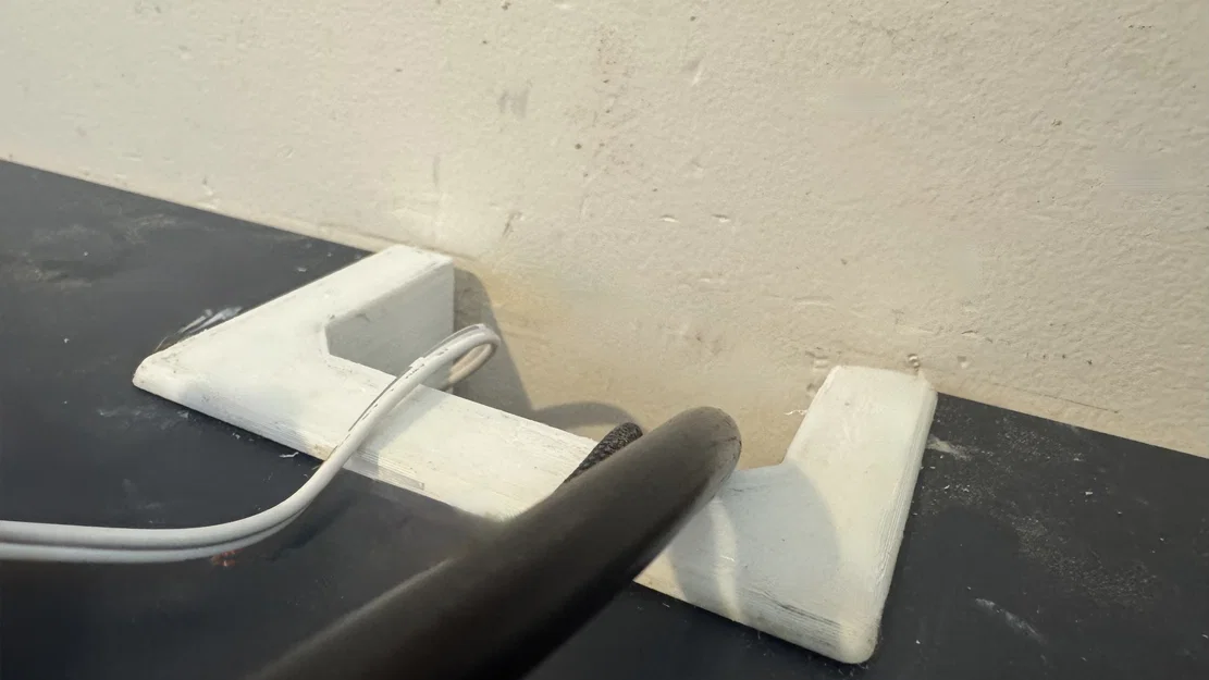 Bộ Phận Luồn Dây Cáp Cho Bàn Làm Việc - Image 3