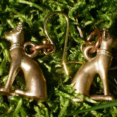 Mặt dây chuyền Bast Charm