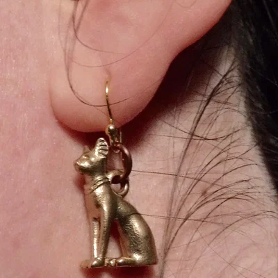 Mặt dây chuyền Bast Charm