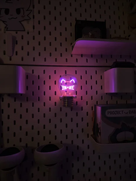 Bulb Fiction - Giá Đỡ Bóng Đèn Mèo Skadi - Image 3