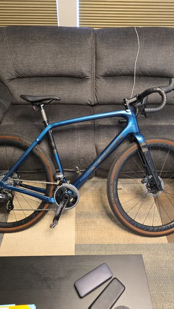 Nắp đậy lỗ khung xe Trek Checkpoint SLx chuẩn M5 (3D Print Model) - Image 1