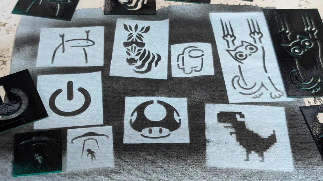 Bộ Stencil Vui Nhộn - Đủ Loại (Nấm, Người ngoài hành tinh, Khủng long, Ngựa vằn, Among Us) - Image 1