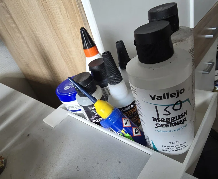 Khay Đựng Dụng Cụ Gắn Dưới Bàn Tiện Lợi (Tischschale) - Image 1