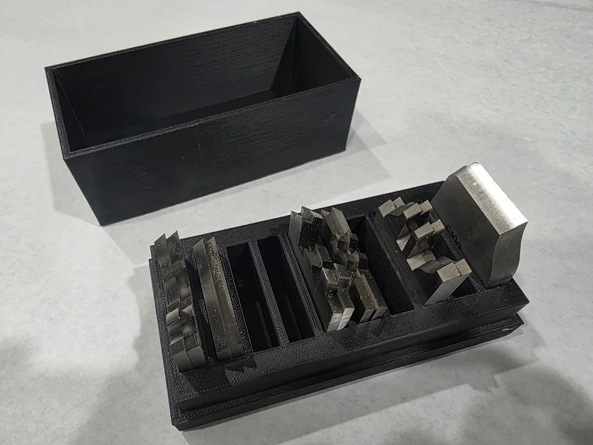 Hộp lưu trữ dao phay Amana và CMT 40mm - 50mm in 3D - Image 1