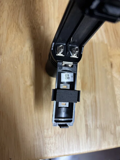 Ngàm kẹp pin AA Shure cho các dòng ULXD2, AD2, QLXD2 - Image 4