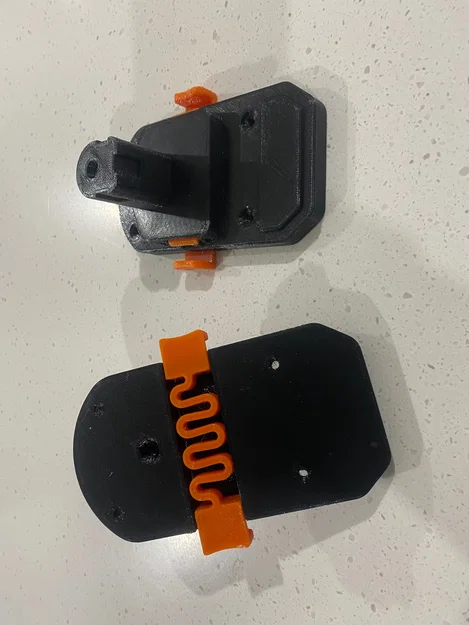 Giá treo máy cầm tay Ryobi 18V - Image 6